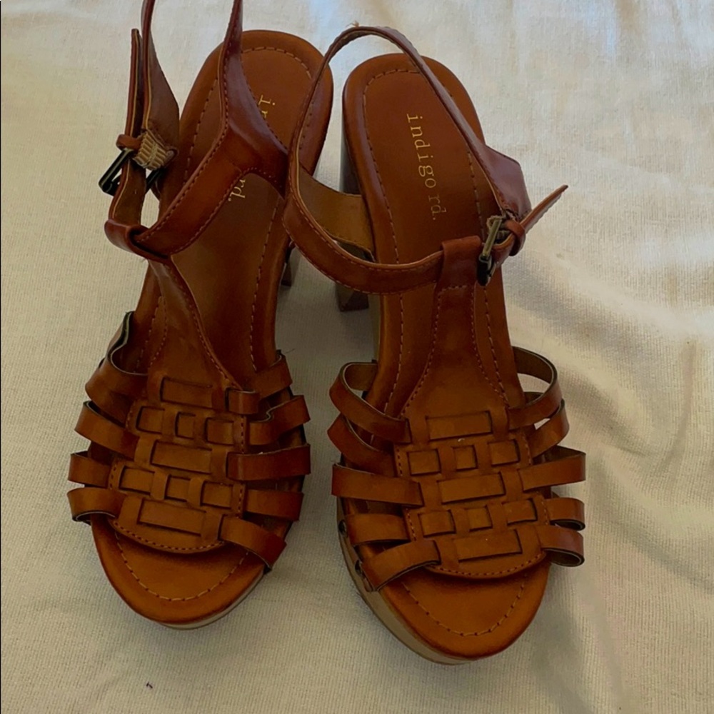 Tan Wedges - Picture 3 of 3